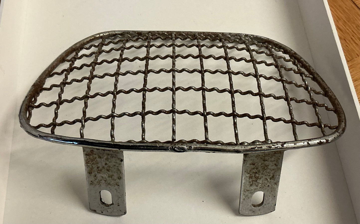 Vespa SS180 original headlight grill