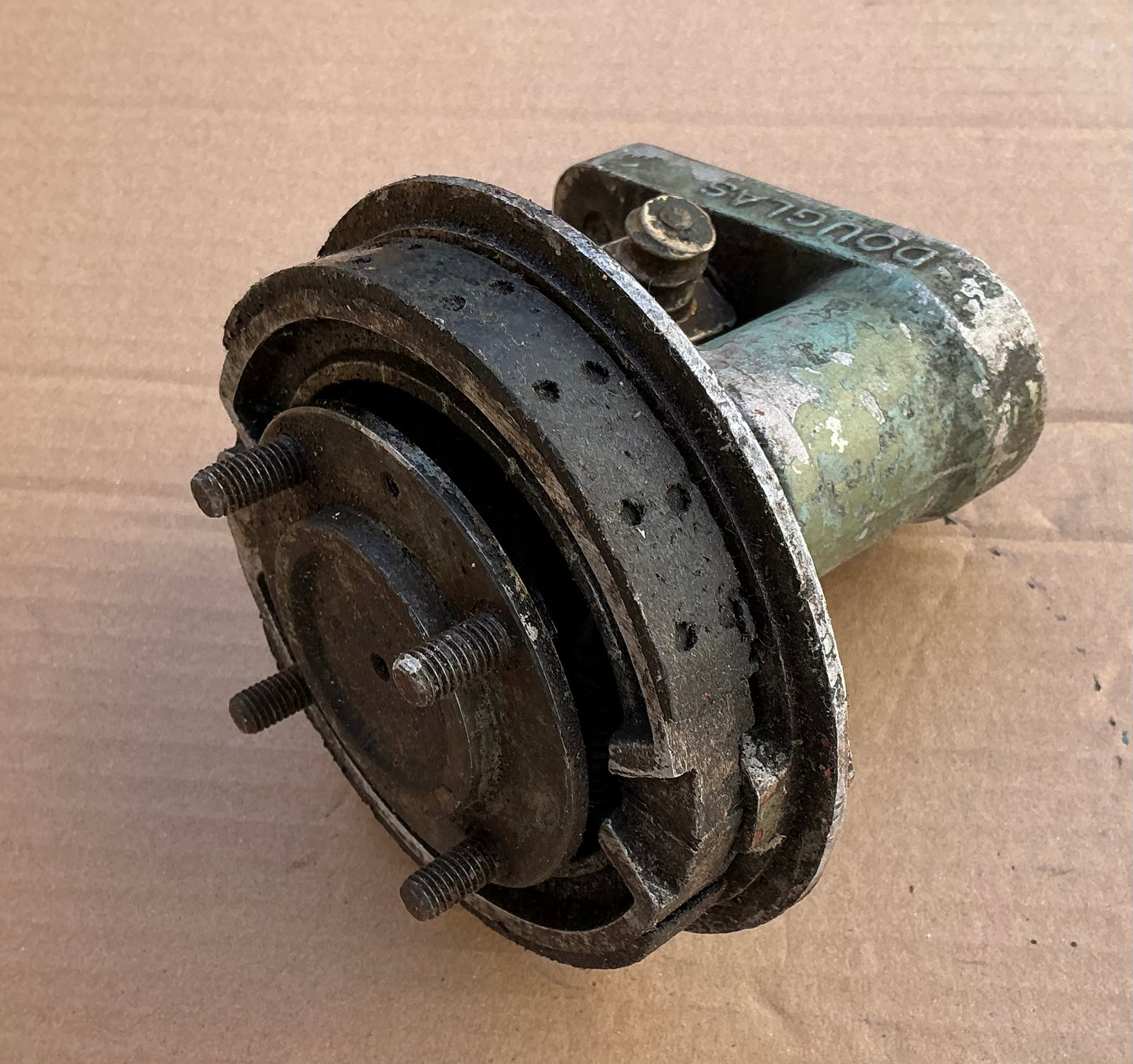 Vespa Douglas front hub assembly, original used item