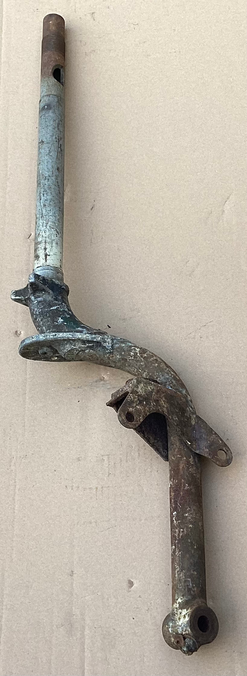 Vespa Used GS160 - Front Fork Stem - Suits Round Steering Lock