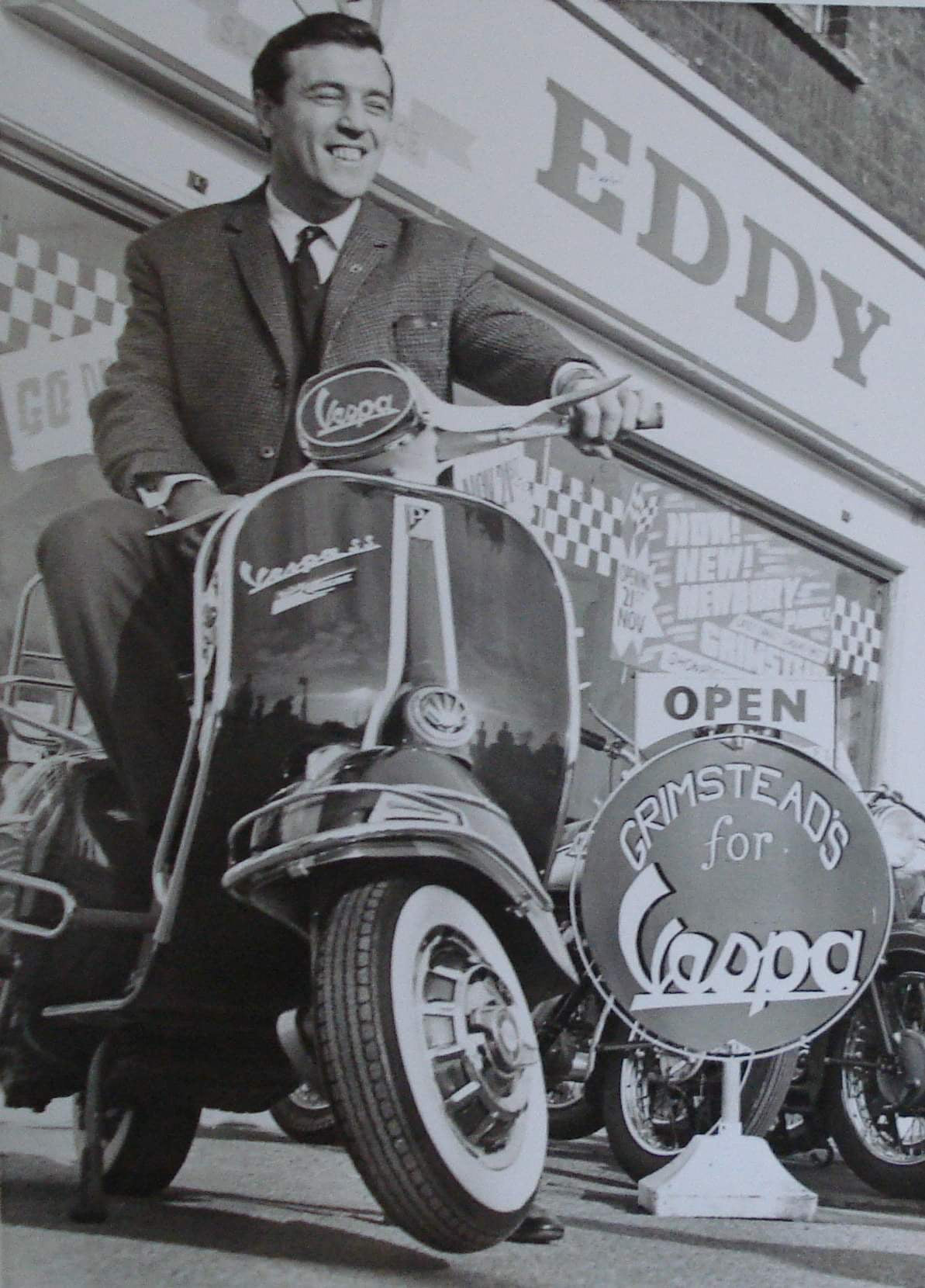 Vespa Eddy Grimstead Hurricane Dealer Badge - Excellent Reproduction Copy