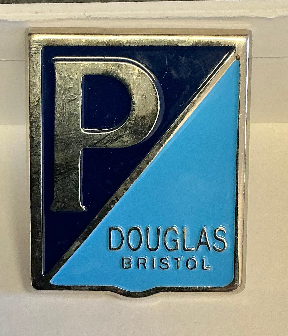 Vespa Douglas early 1950s style legshield badge, remade item