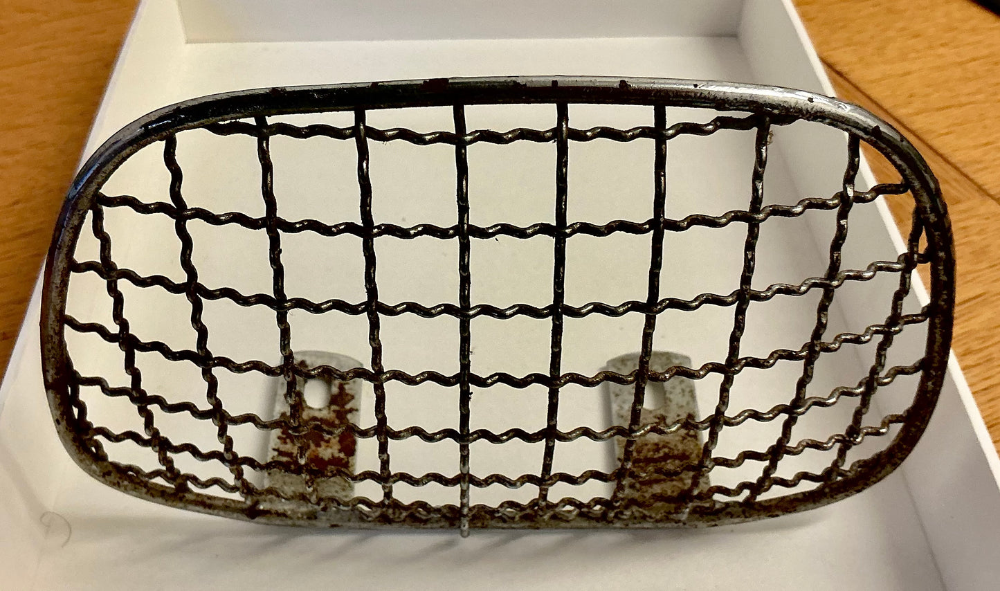 Vespa SS180 original headlight grill