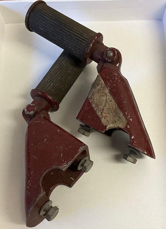 Vespa original passenger foot pegs