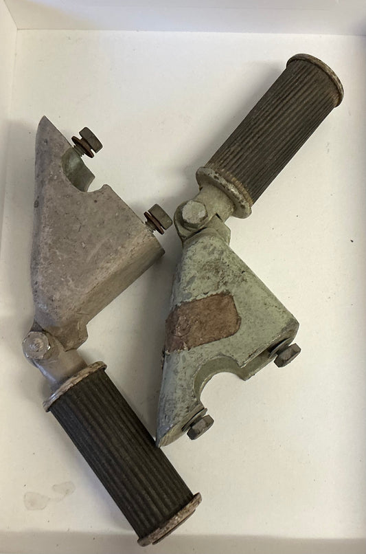 Vespa 1950s original assessors foot rests