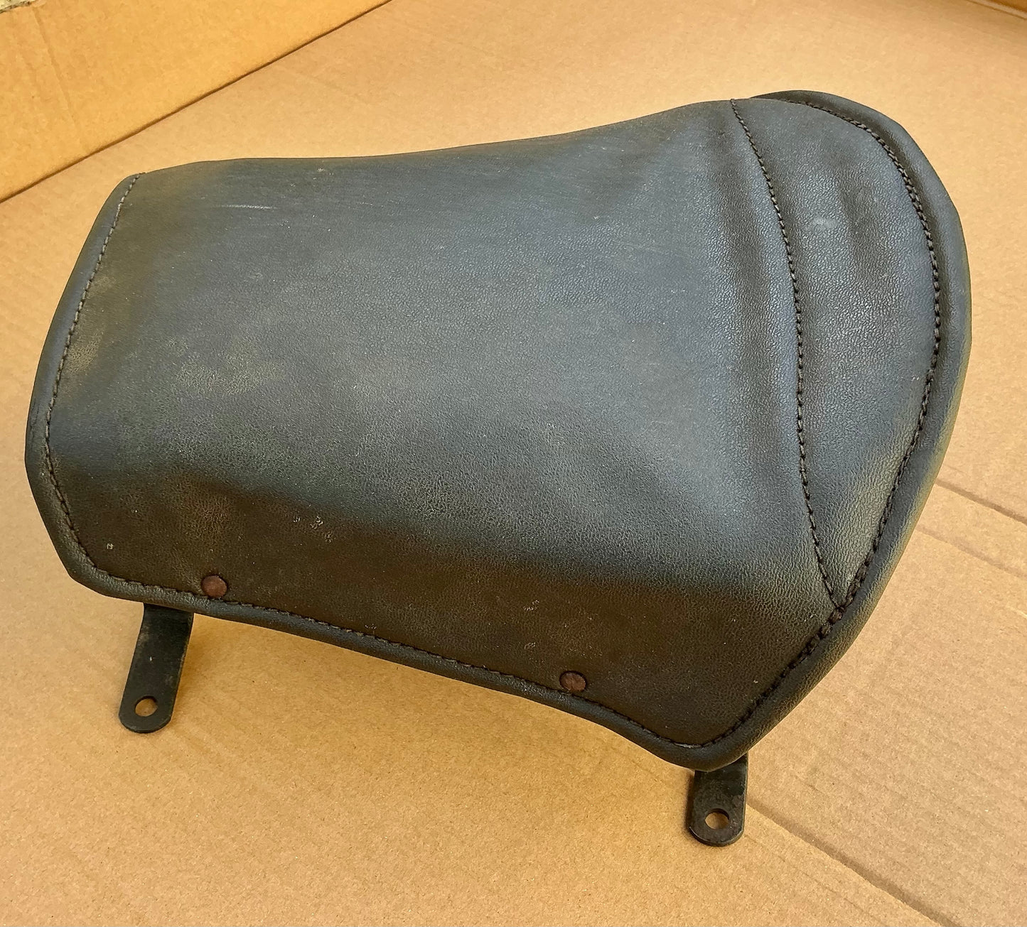Vespa DOUGLAS original 1950s Milverton passenger seat , ROD & G models