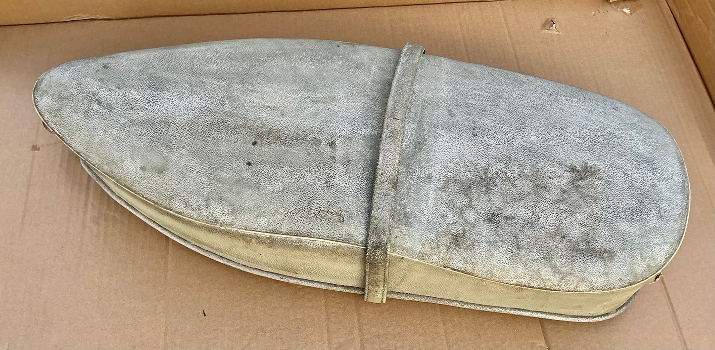 Vespa Douglas 152L2 , original used DENFIELD seat ,