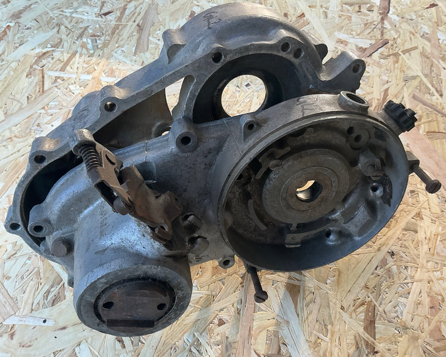 Vespa Douglas mint GL2 original engine cases