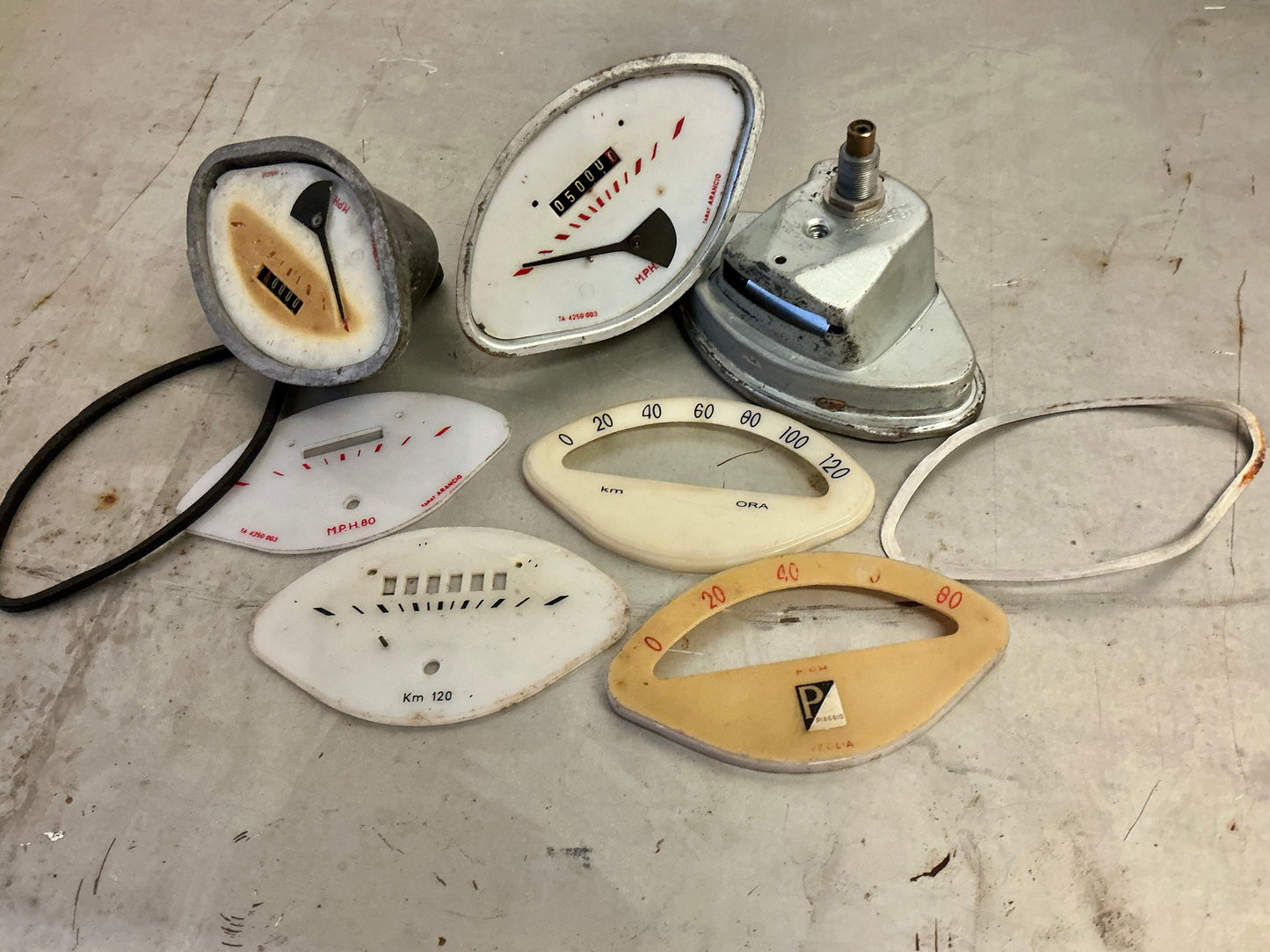 Vespa Veglia Speedo used parts, GS etc