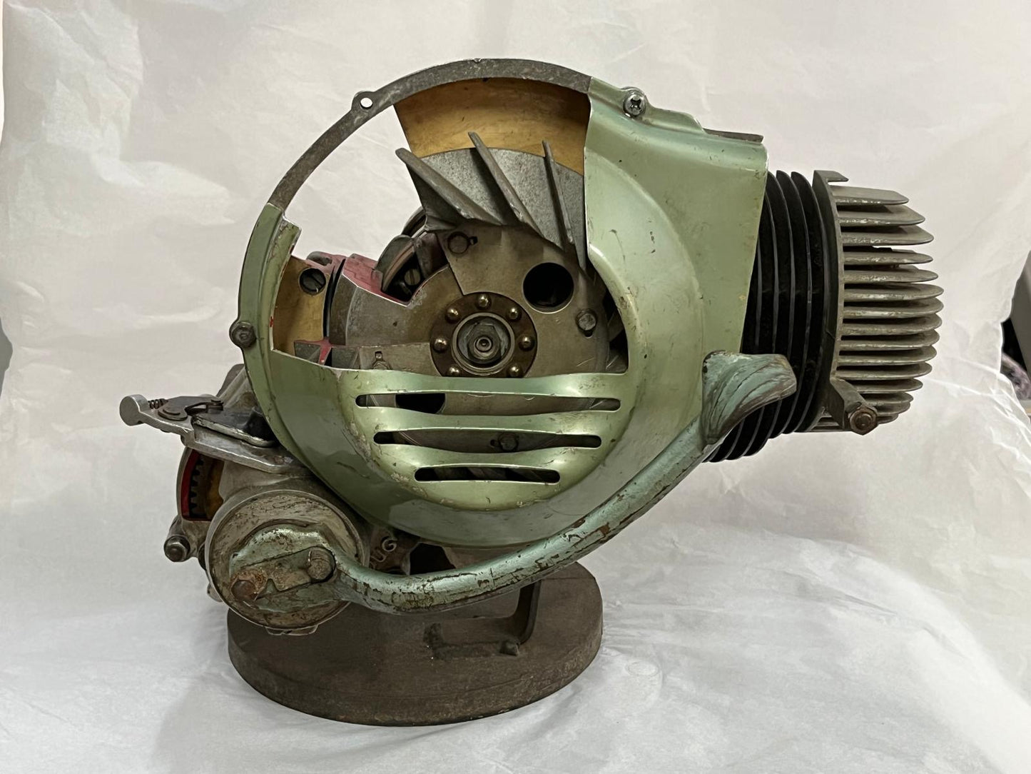 Vespa Douglas original rare cutaway engine