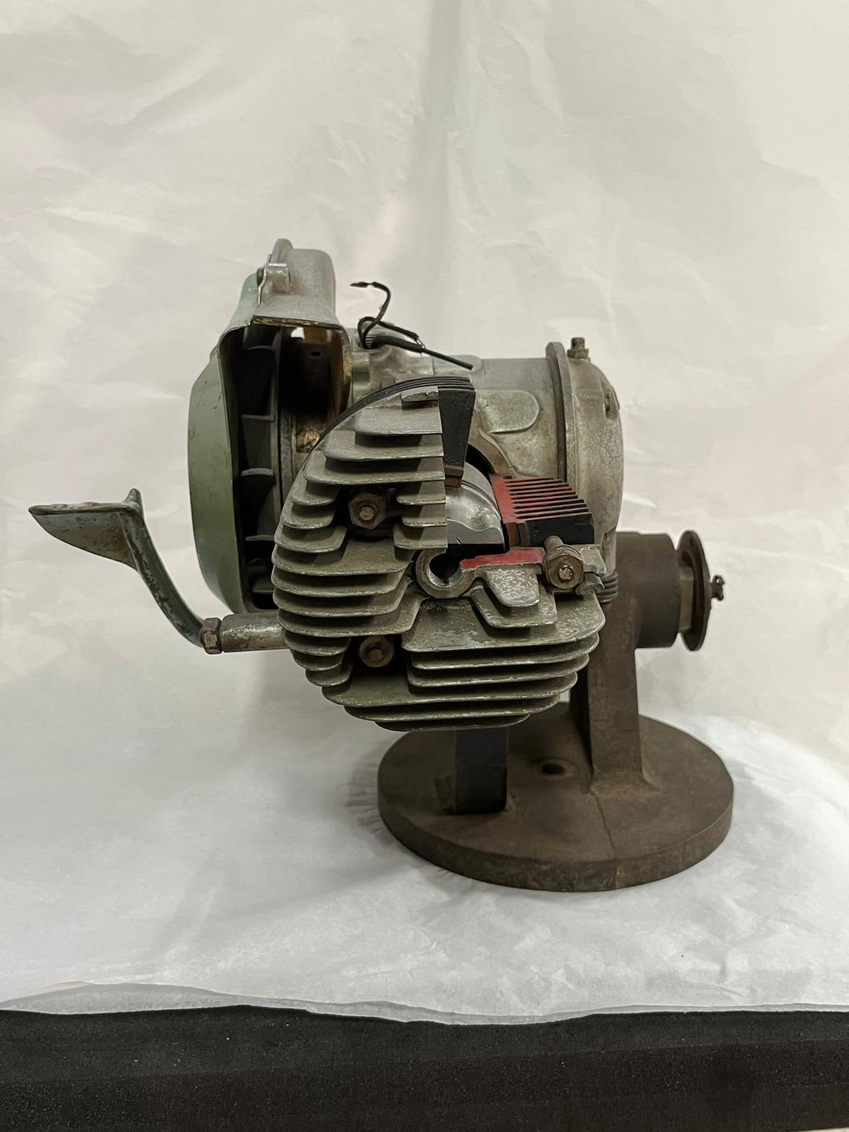 Vespa Douglas original rare cutaway engine